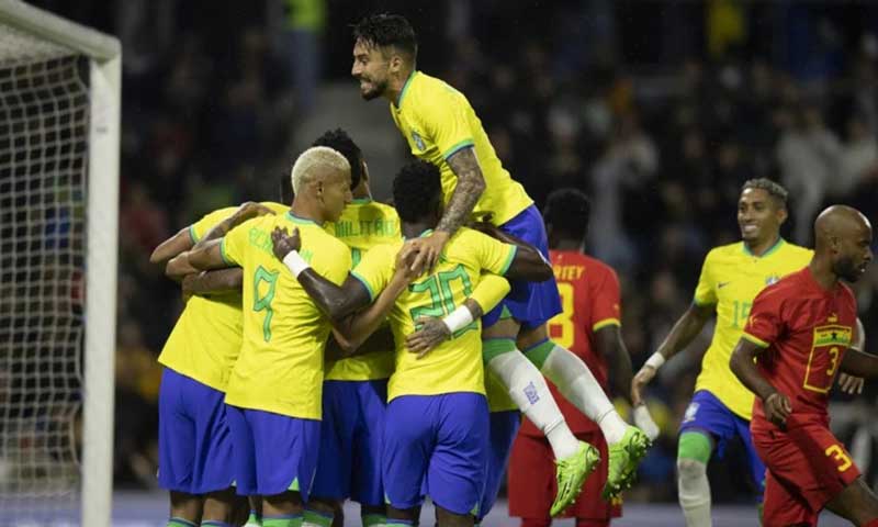 Brasil vence Gana em amistoso com dois gols de Richarlyson