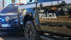 Mulher é presa acusada de furtar supermercado na cidade