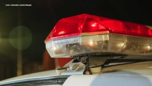Homem é preso após furtar cinco peças de salame em supermercado da cidade