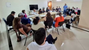 Entidades assistenciais participam de reunião sobre chamamento público e situação financeira do município