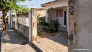 Portão de residência é furtado no bairro Alto da Serra