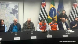 Prefeito busca apoio federal após tempestades e município mobiliza campanha de doações