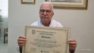 Dr. Luiz Carlos Delphino completa 40 anos dedicados à Medicina