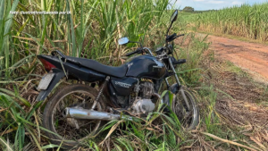 Motocicleta furtada no Centro é encontrada em canavial após dez dias