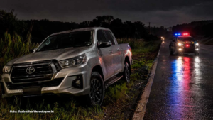 Perseguição de 65 quilômetros termina com prisão de motorista e recuperação de Hilux furtada